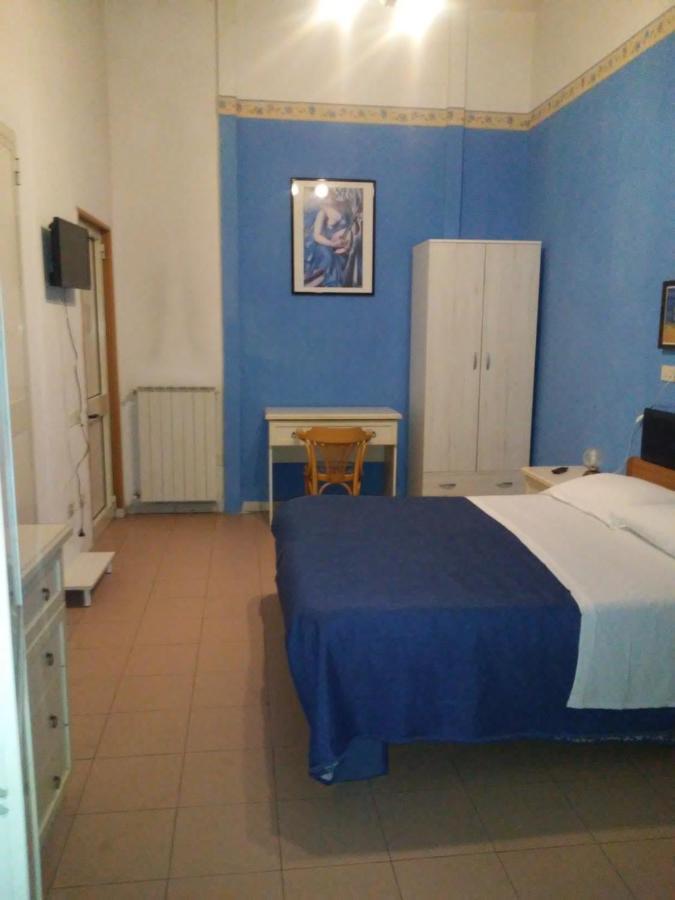 Hotel Villa Morgana Viareggio Bagian luar foto
