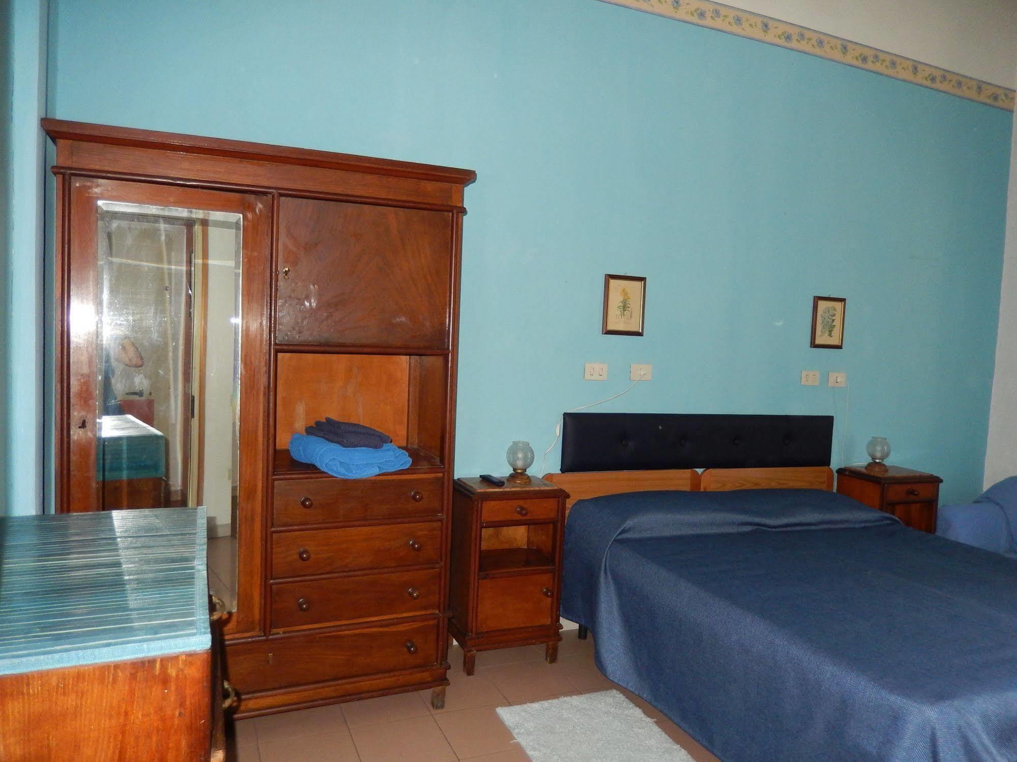 Hotel Villa Morgana Viareggio Bagian luar foto